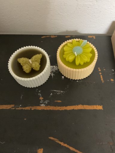 Gipsschale mit Kerzenlicht 